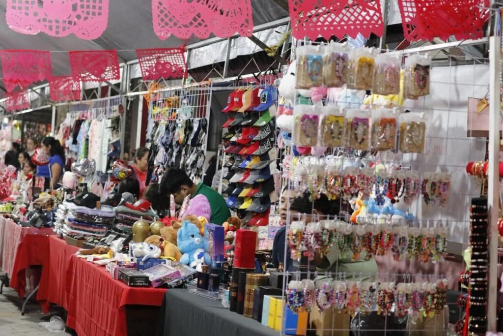 WhatsApp-Image-2026-02-28-at-10.47.25-PM-1024x683 Inauguran en Tantoyuca el Pasaje Comercial de San Valentín