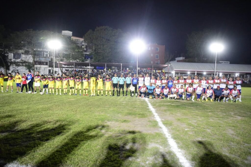 WhatsApp-Image-2026-02-28-at-11.12.48-PM-5-1024x683 Magno encuentro Leyendas del América vs Leyendas de Tantoyuca