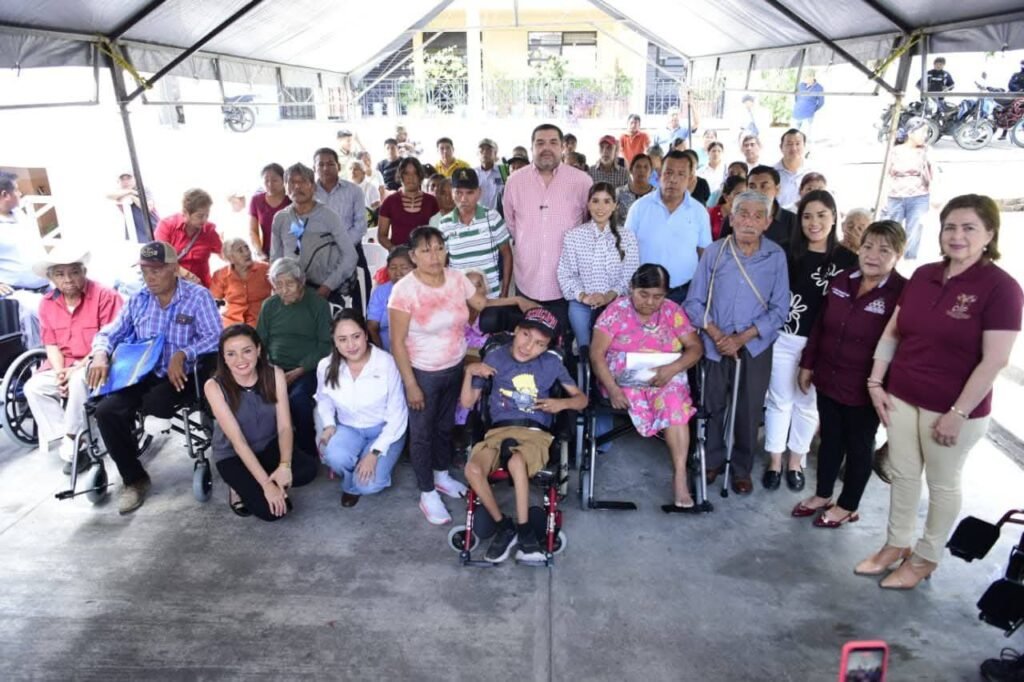 649687936_122162962718891843_101228564017334850_n-1024x682 Entrega Gobierno Municipal de Tantoyuca aparatos de apoyo a la movilidad