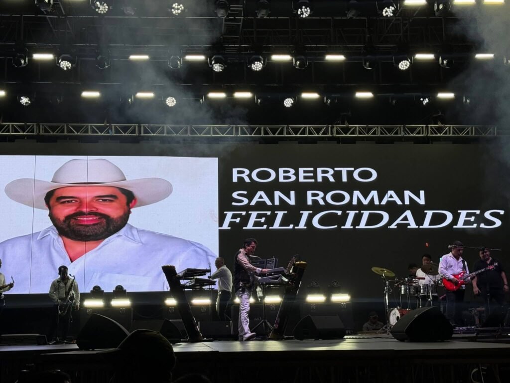 2-21-1024x768 Alcalde de Tantoyuca festeja su cumpleaños en la comunidad de La Estanzuela