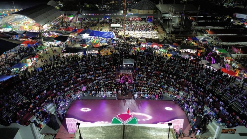 2-8-1024x576 Con espectacular show de drones cierra la Expo Feria Tantoyuca 2026