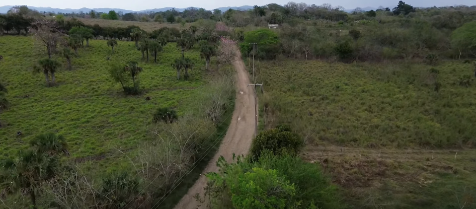 3-1 Cumple alcalde de Tantoyuca compromiso de pavimentación en comunidades rurales