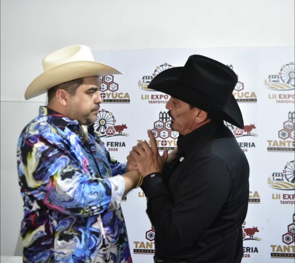 3-5-1024x912 Así arrancó la noche en el #9Día de la Expoferia y Carnaval Tantoyuca 2026