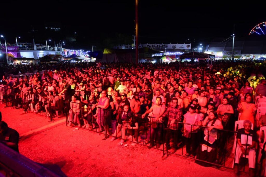 4-1-1024x682 Día 6 de la Expoferia y Carnaval Tantoyuca 2026