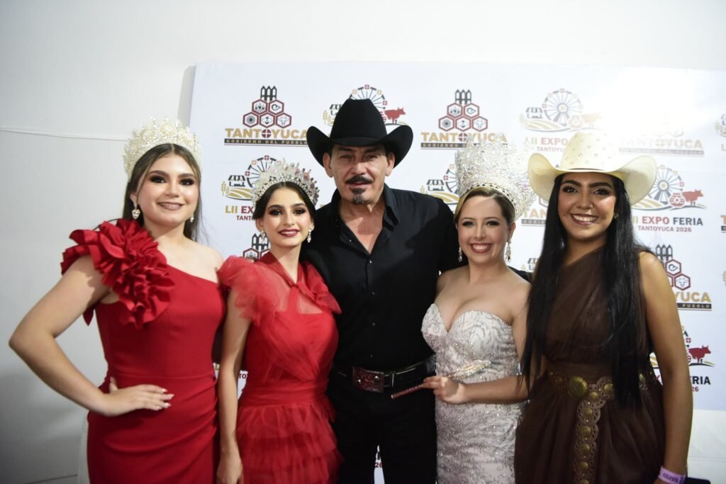 4-5-1024x683 Así arrancó la noche en el #9Día de la Expoferia y Carnaval Tantoyuca 2026