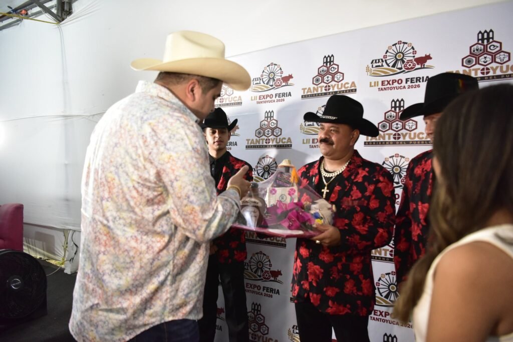 5-3-1024x683 8DÍA ¡Así abrió el gran Duelo de Acordeones!