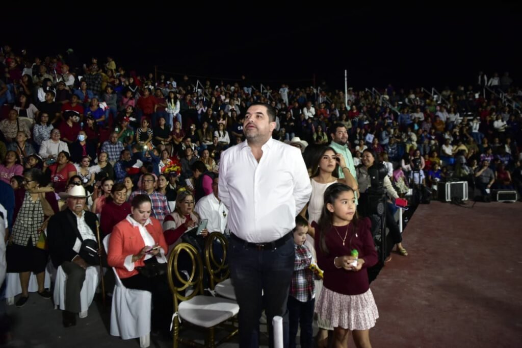 5-8-1024x682 Con espectacular show de drones cierra la Expo Feria Tantoyuca 2026