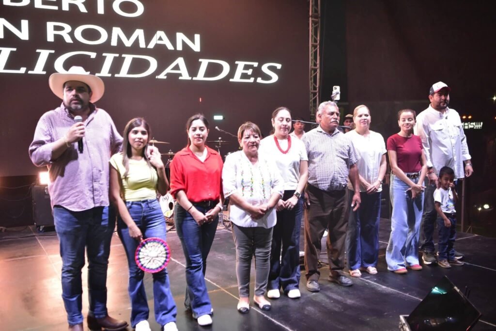 6-14-1024x683 Alcalde de Tantoyuca festeja su cumpleaños en la comunidad de La Estanzuela