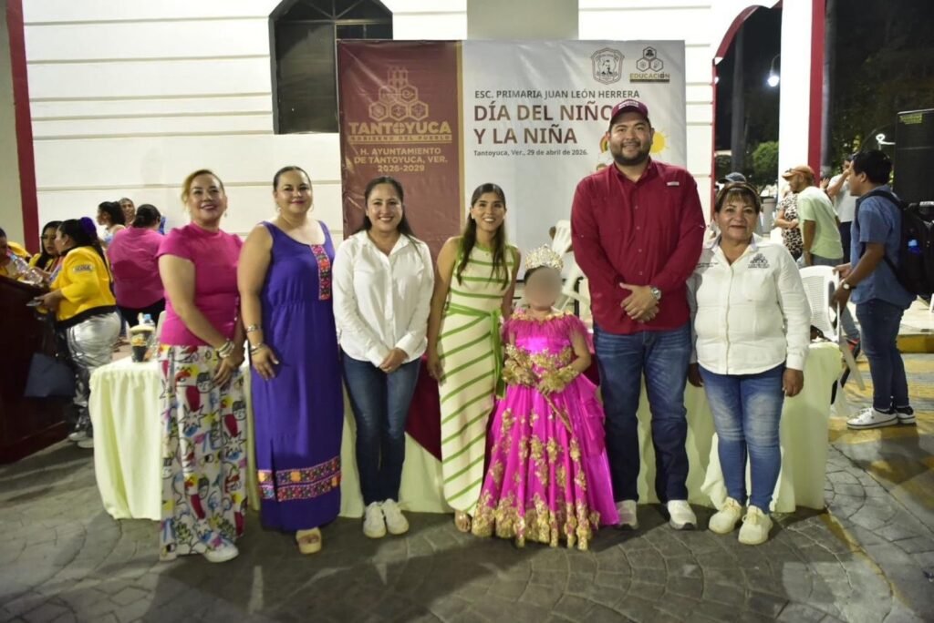 6-16-1024x684 Realizan en Tantoyuca Desfile del Día de la Niña y el Niño