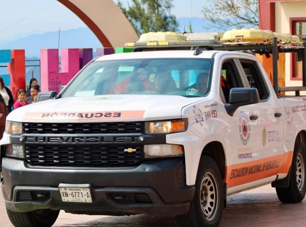 WhatsApp-Image-2026-04-01-at-1.16.27-PM-1-1024x759 Encabeza Arianna Angeles Aguirre Banderazo del Operativo "Semana Santa 2026" en Tlalnelhuayocan