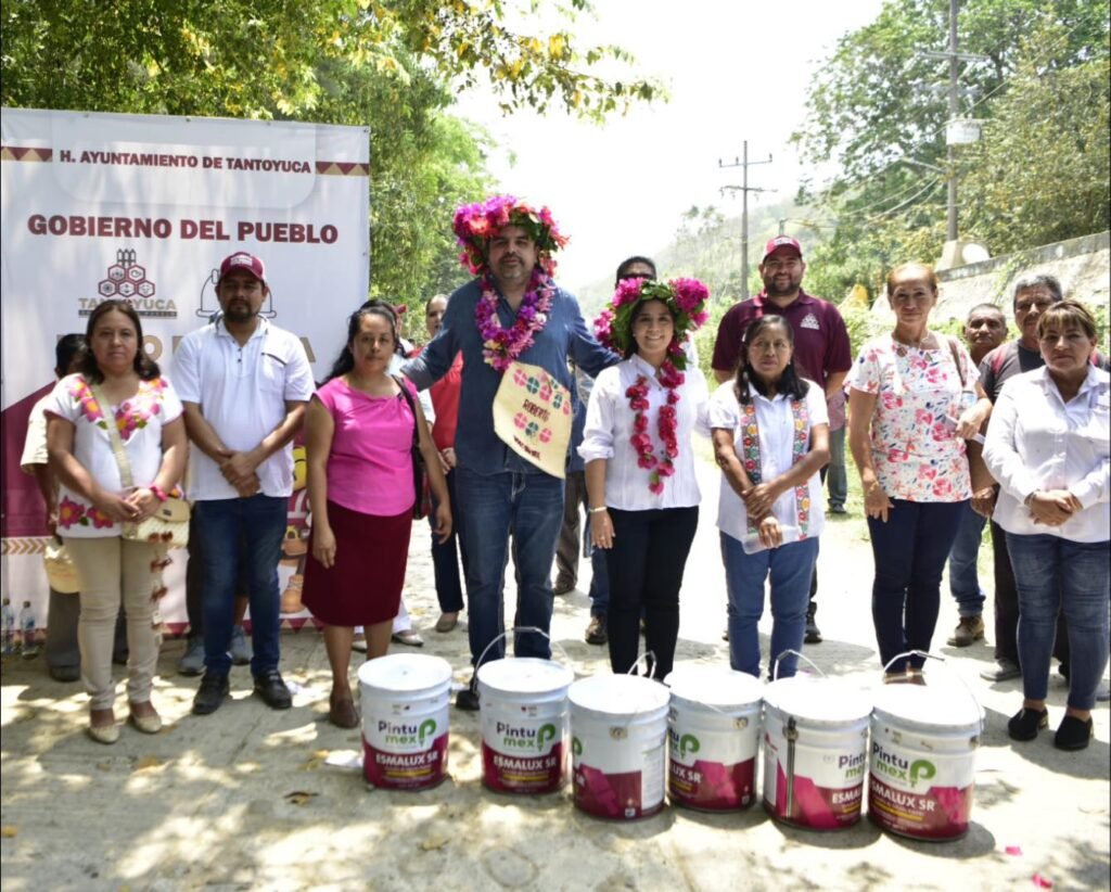 d-2-1024x822 Alcalde de Tantoyuca da banderazo a obra de pavimentación con concreto hidráulico 