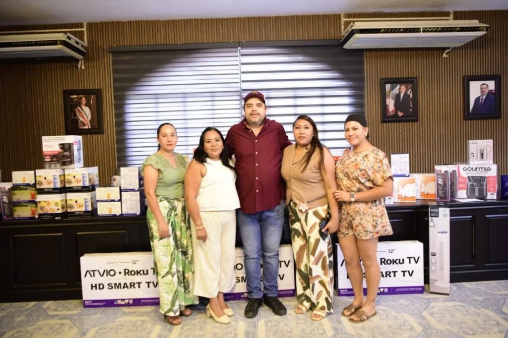 t2-1024x682 Reconoce Gobierno de Tantoyuca labor de las educadoras