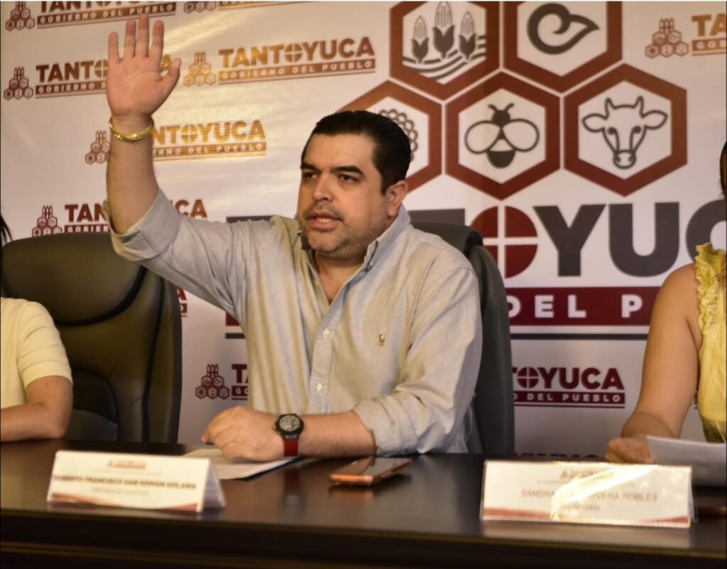 2-1024x801 Agentes municipales de Tantoyuca rinden protesta