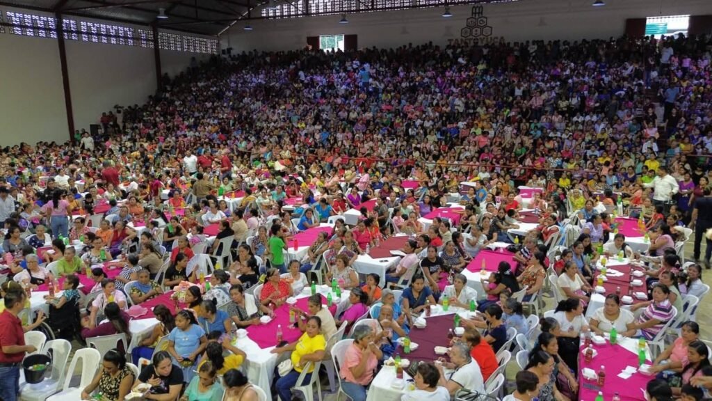 2-5-1024x576 Celebran Gobierno Municipal y DIF de Tantoyuca el Día de las Madres