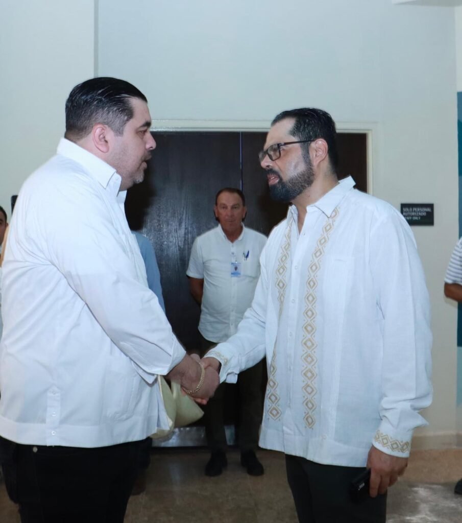 2-8-905x1024 Uso correcto de recursos se traduce en obras, servicios y bienestar: Alcalde de Tantoyuca