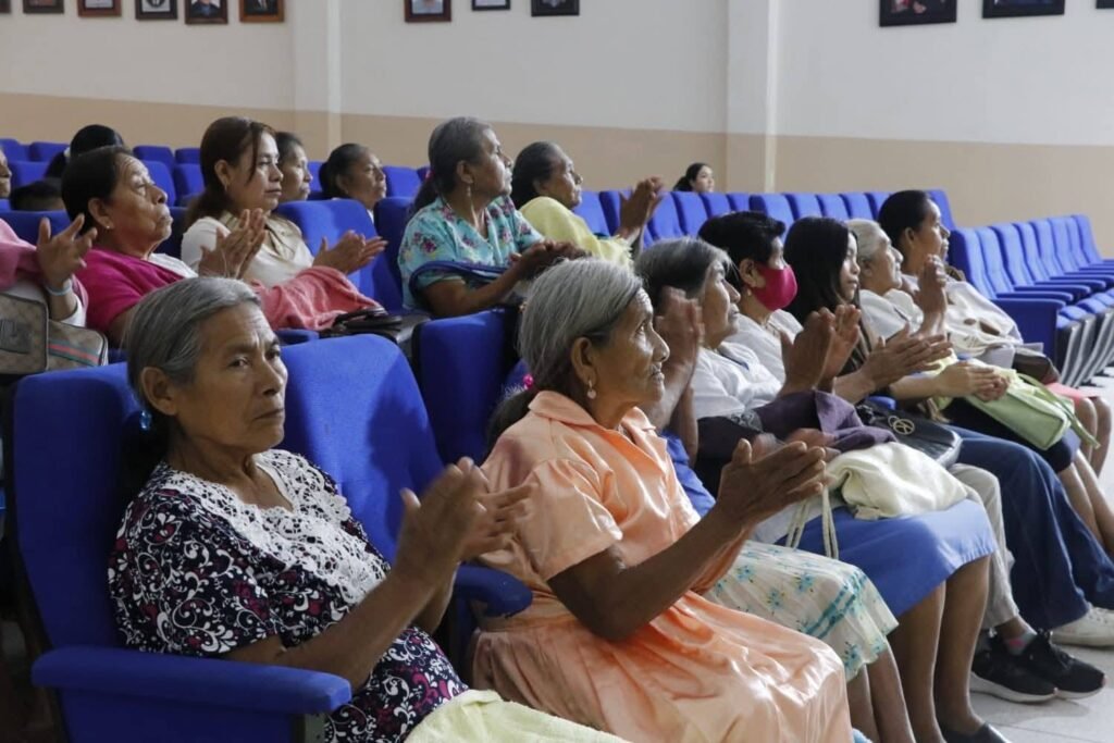3-3-1024x683 Reconoce Gobierno de Tantoyuca labor y conocimiento ancestral de parteras