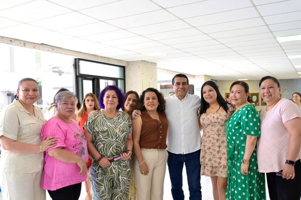 WhatsApp-Image-2026-05-22-at-12.48.31-PM-1024x682 Reconoce Congreso el esfuerzo y dedicación de las madres trabajadoras