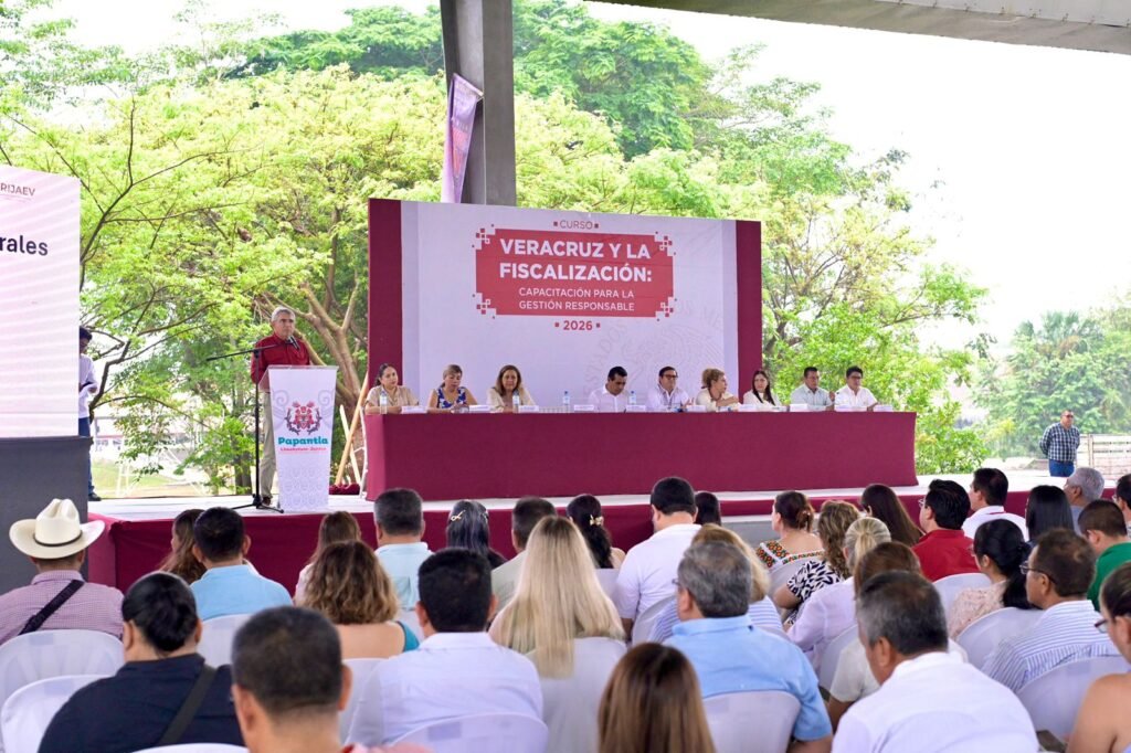 WhatsApp-Image-2026-05-22-at-12.48.39-PM-1024x682 Llama Congreso a munícipes a actuar con transparencia y rectitud
