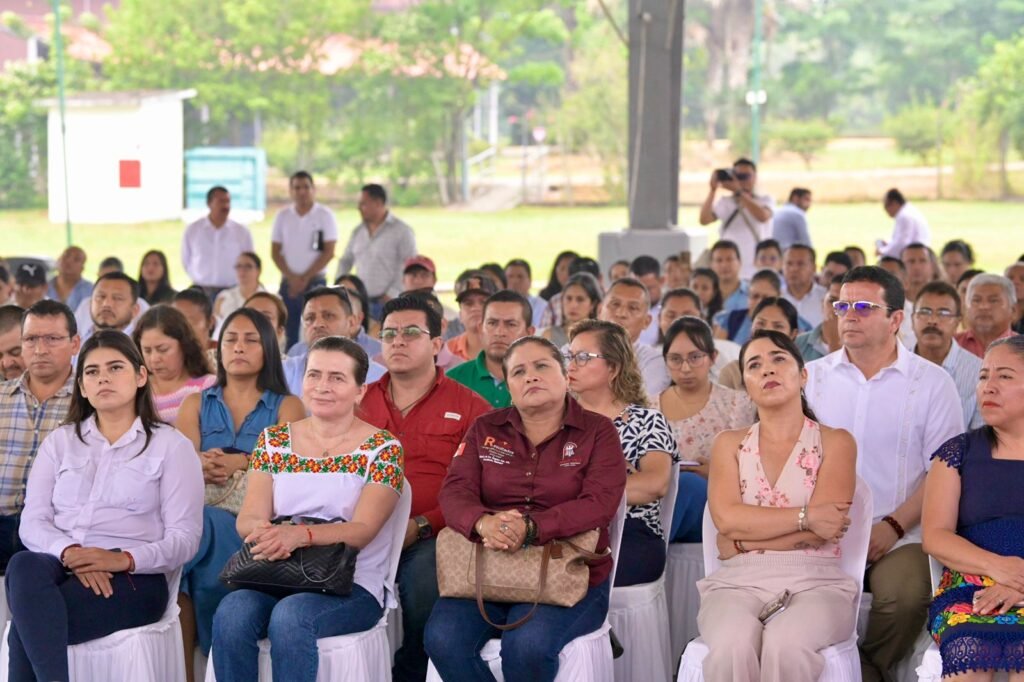 WhatsApp-Image-2026-05-22-at-12.48.39-PM-3-1024x682 Llama Congreso a munícipes a actuar con transparencia y rectitud
