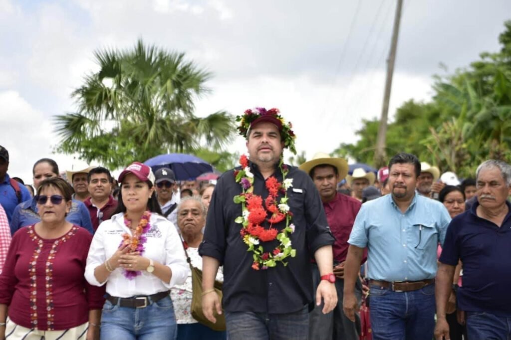 3-1024x682 Cumple alcalde Roberto San Román con habitantes de Tantoyuca